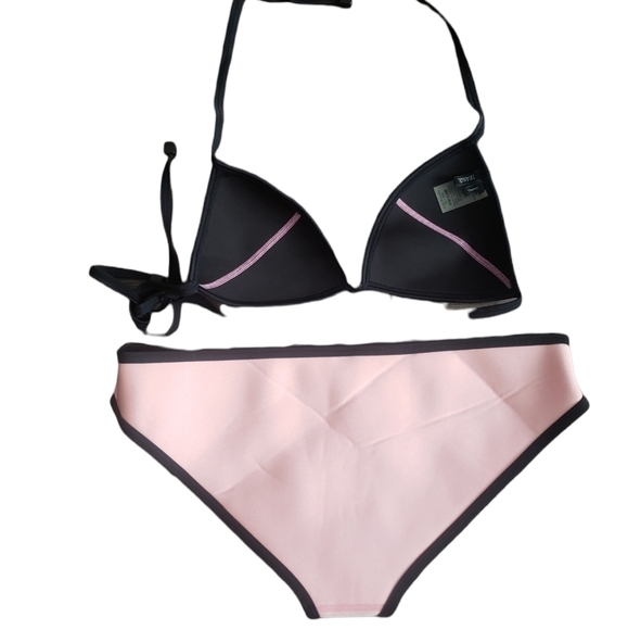 Triangl 2 Piece Swimsuit Set - Picture 6 of 12